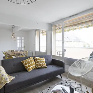 https://dinard-centre-appartement-moderne-avec-terrasse.inbrittany.com